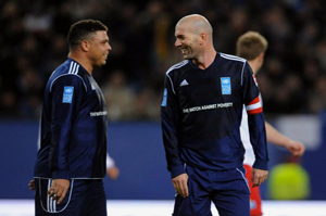 Jogo Contra a Pobreza, Zinedine Zidane e Ronaldo Nazário du…