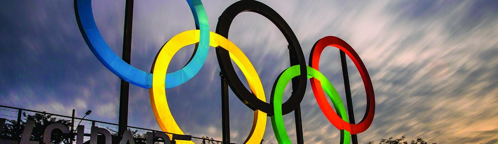 RIO DE JANEIRO, BRAZIL - JULY 19:  (EDITOR'S NOTE: Photo taken with a long exposure) View of the Olympic rings placed at Madureira Park, on July 19, 2016 in Rio de Janeiro, Brazil. The Rio Olympic Games run from August 5-21.  (Photo by Buda Mendes/Getty Images)