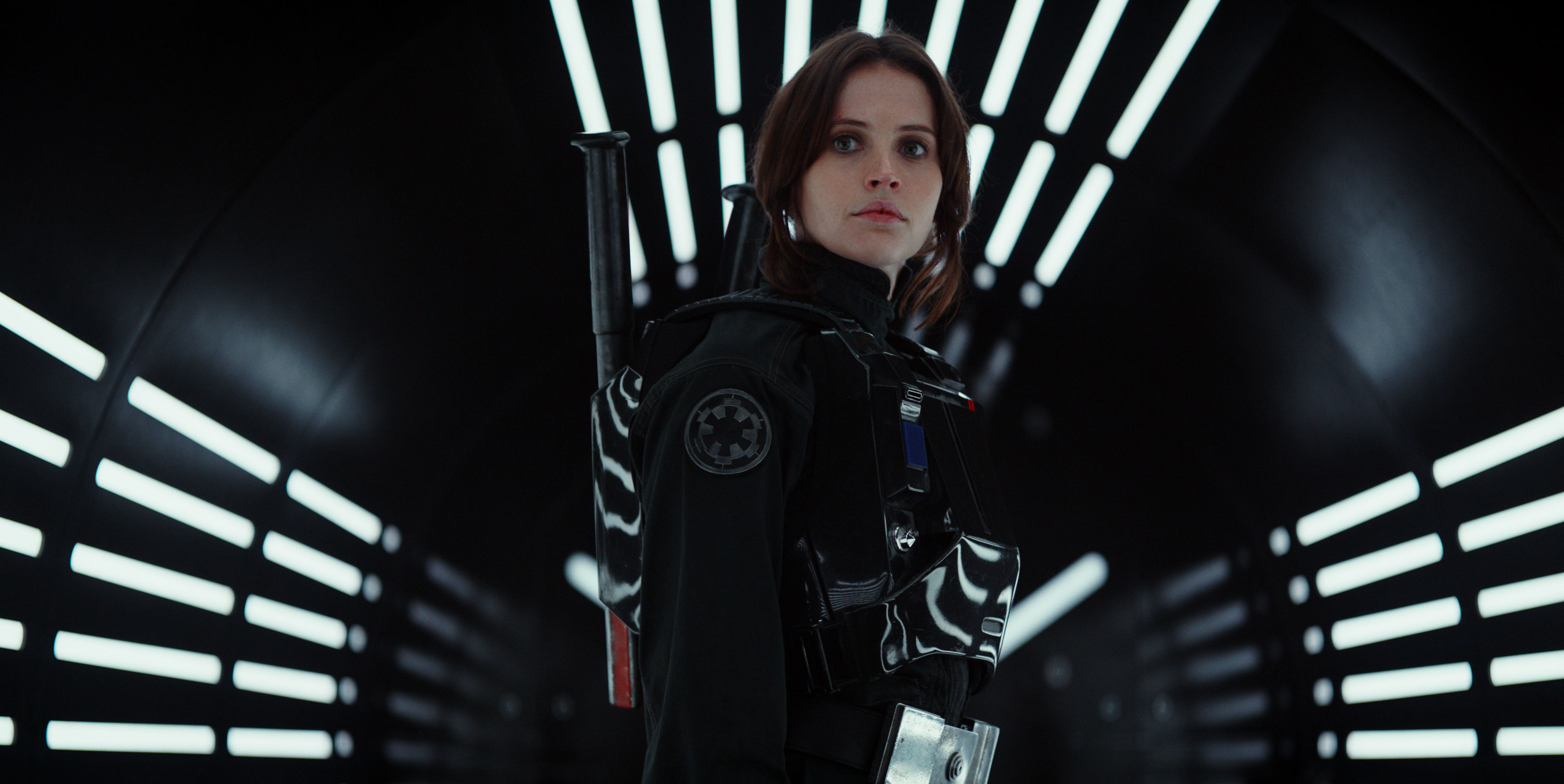 rogue-one-jyn-ersa-geared-up