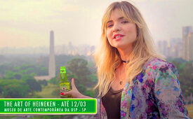 Fernandinha, do canal Ok.Ok, em ação para a Heineken vinculada à programação da TNT para o Oscar (Crédito: Divulgação)