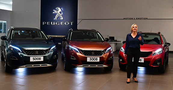 Por que a CEO da Peugeot foi para a frente das c meras