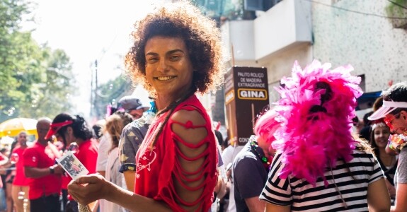 Desfile do Bloco do Apego de 2020 (Crédito: laura wrona/divulgação)