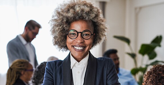 Conselheira 101, programa de incentivo à mulheres negras em conselhos administrativos, abre inscrições para nova turma (Crédito: Sabrina Bracher/Shutterstock)