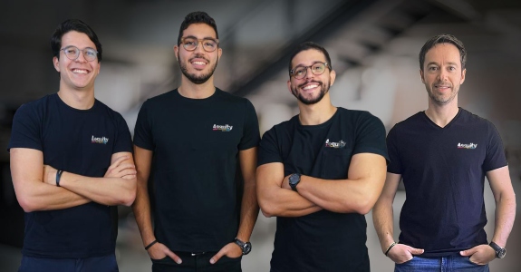 Fundadores da 4Equity - Media Ventures (David Halaban, Eduardo Loureiro, Felipe Hatab e Renato Mendes) visam auxiliar no crescimento de startups através de parceiros de mídia (Crédito: Divulgação)