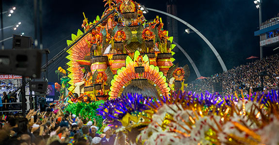 Galera.bet estará no Carnaval Paulista a partir de 2024 (Crédito: Wagner Vilas / Shutterstock)