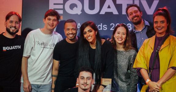 Equipe de media da Dentsu e Navegg que recebeu o prêmio Equativ Awards na categoria “Uso Avançado de Dados Sem Cookies”. 