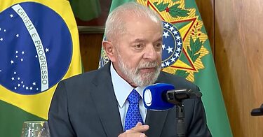 Lula ressalta urgência de regulamentar big techs no Brasil