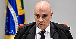 Moraes aguarda indicação de representante legal do X