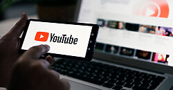 YouTube oculta opção de pular anúncios