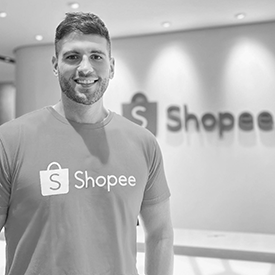 Foto do Jurado Rodrigo Farah, Shopee - Head de Marca e Live Commerce