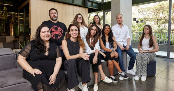 Felipe Tesser, Bruna Sá, Gabriela Souza, Katia Pedreira, Camila Massari, Vitoria Borges, Larissa Souza, Eduardo Megale e Ligia Queiroz