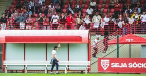 Alunos da universidade do São Paulo terão acesso ao centro de treinamento do clube e encontros com as comissões técnicas (Crédito: Erico Leonan / saopaulofc)