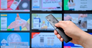 Com inteligência artificial embarcada, a inovação da Zedia cria padrão tecnológico e de negócios para a TV e para retail media (Crédito: Shutterstock)