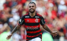 Michael, atacante do Flamengo