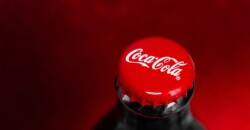 Coca-Cola e Heineken: as marcas mais lembradas por fãs de festivais, segundo pesquisa